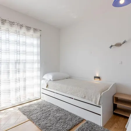 Merita - Two Bedroom With Balcony *