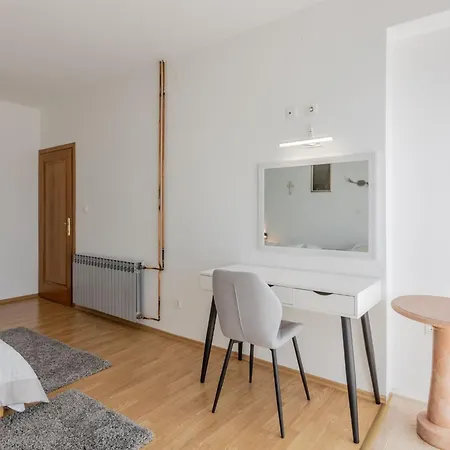 Apartment Merita - Two Bedroom With Balcony *