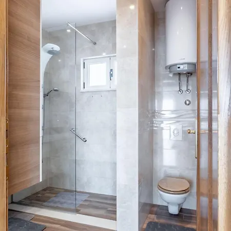 Merita - Two Bedroom With Balcony アパート *