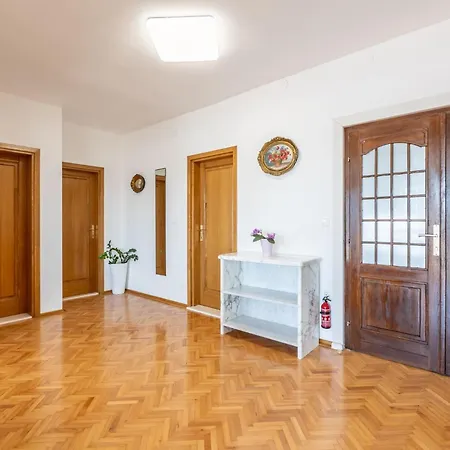 Apartment Merita - Two Bedroom With Balcony *