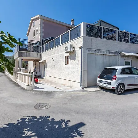 アパート Merita - Two Bedroom With Balcony Kaštela
