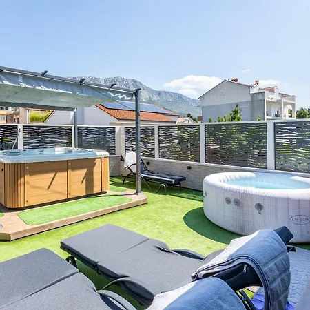 Merita - Two Bedroom With Balcony *